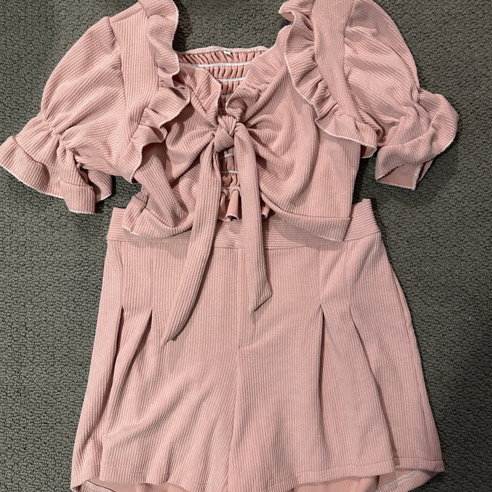brand new never worn :)